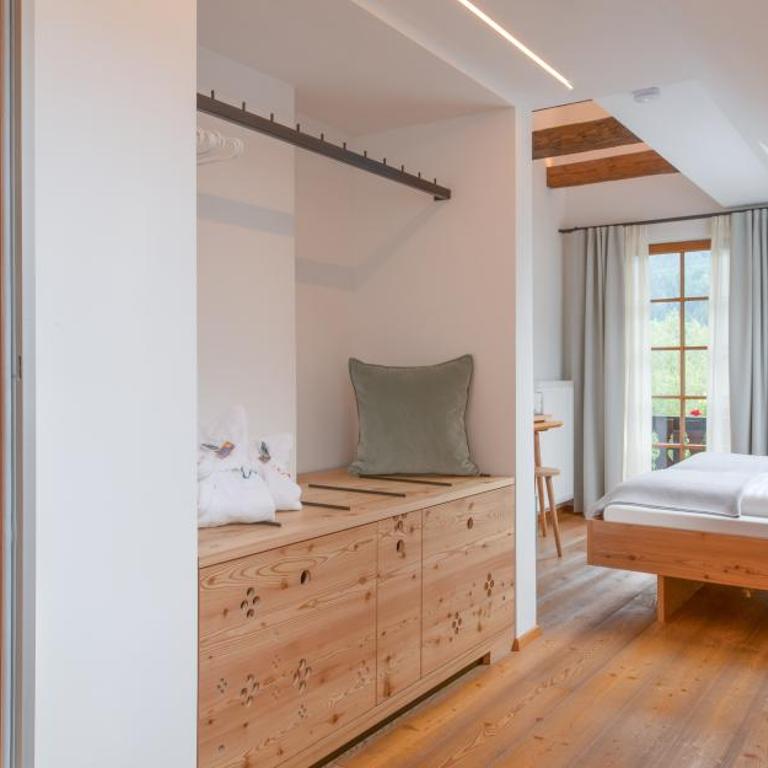 Biohotel Gralhof - Doppelzimmer mit Seeblick - 3