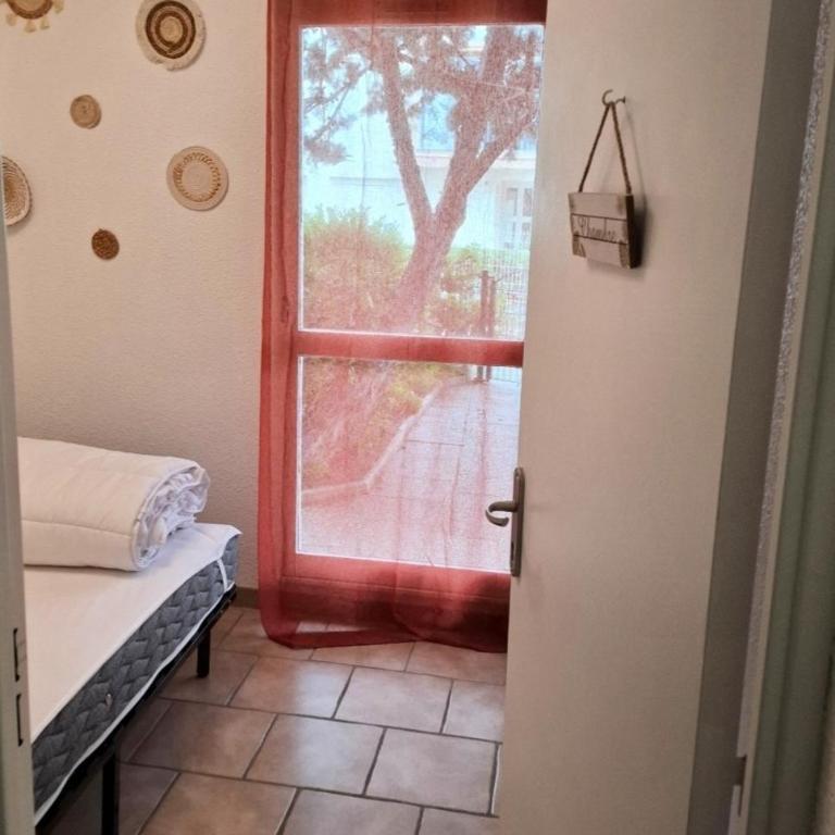 Rez de jardin climatisé avec grande terrasse - Two-Bedroom House - 26