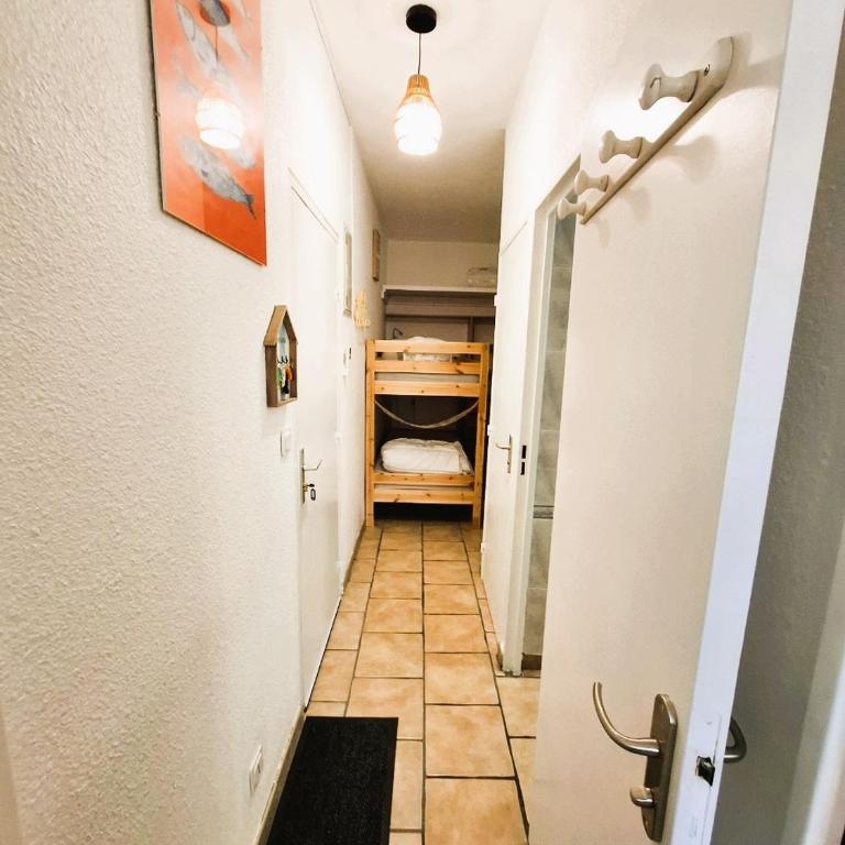 Rez de jardin climatisé avec grande terrasse - Two-Bedroom House - 55