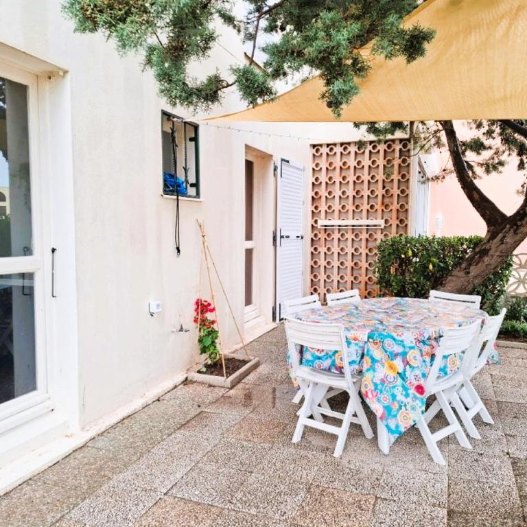 Rez de jardin climatisé avec grande terrasse - Two-Bedroom House - 54