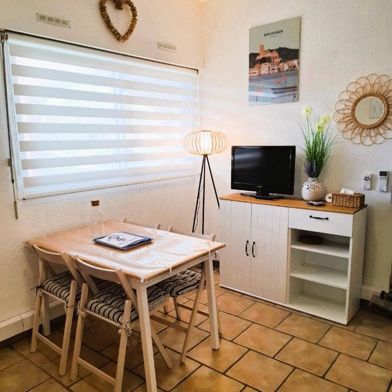Rez de jardin climatisé avec grande terrasse - Two-Bedroom House - 52