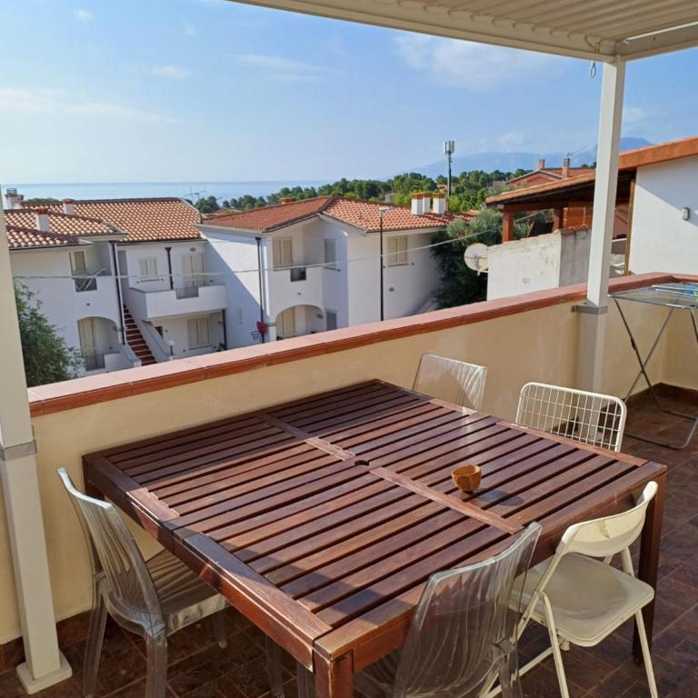 Bilocale con vista mare e monti a Cala Gonone - Appartamento con 1 Camera da Letto - 1