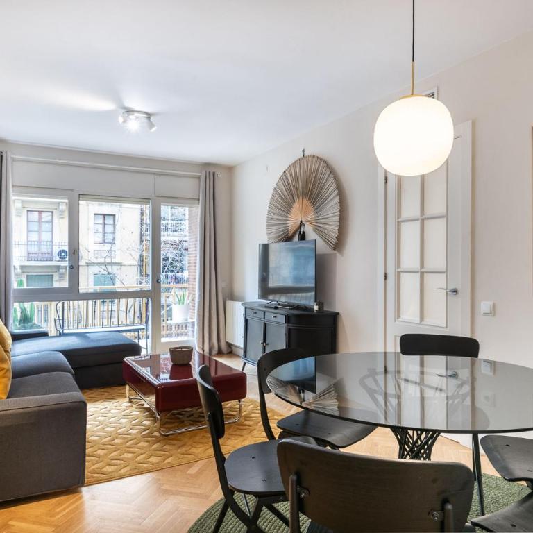 Spacious and elegant oasis in the best location, Eixample Barcelona - Apartment - 2