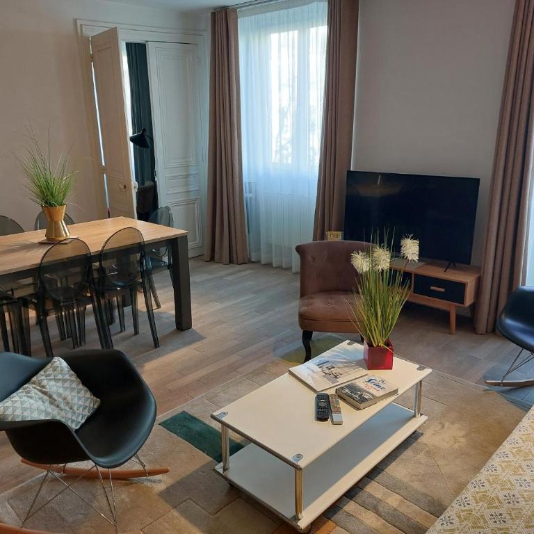 Apartments Paris Centre - At Home Hotel - Loft - 8