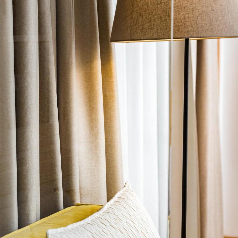 Biohotel Gralhof - Doppelzimmer mit Seeblick - 9