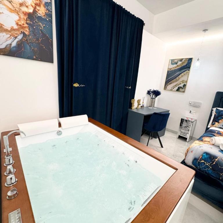 Nuance Suite & Rooms - Camera Matrimoniale con Vasca Idromassaggio - 3
