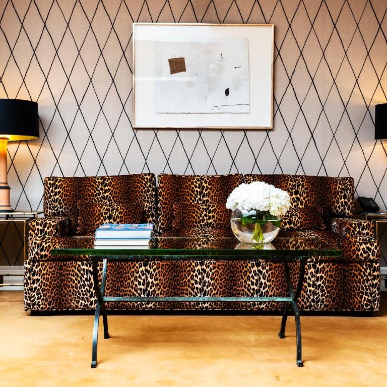 Hôtel de Berri Champs-Élysées, a Luxury Collection Hotel - Parisian, Suite, 1 King, Sofa bed, Garden View - 14