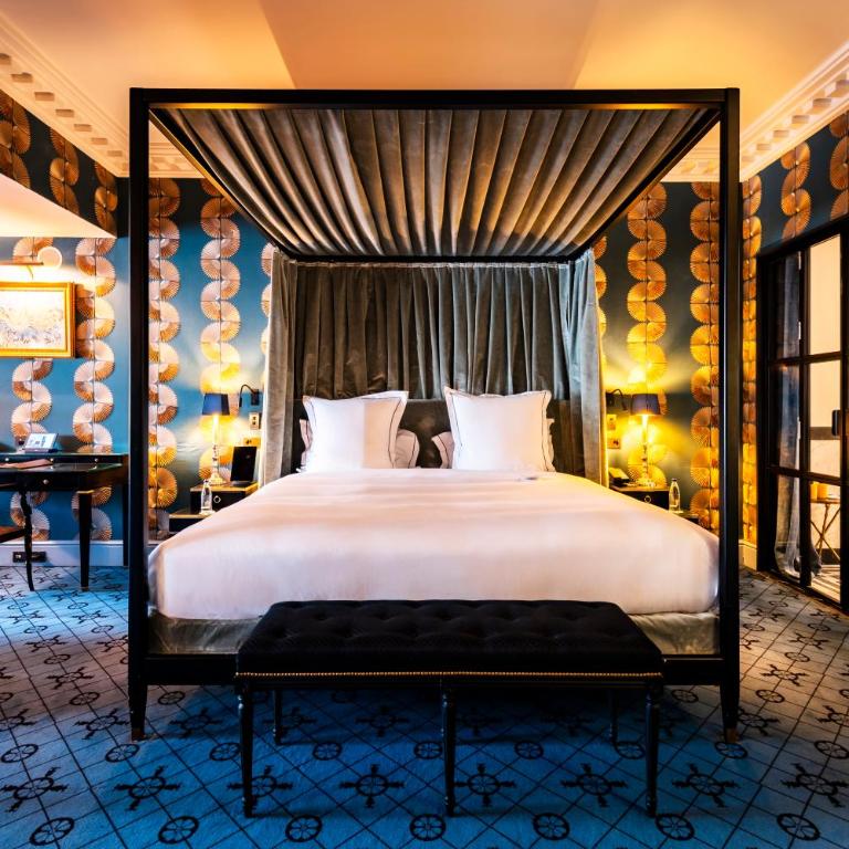 Hôtel de Berri Champs-Élysées, a Luxury Collection Hotel - Collection, Suite, 1 King, Sofa bed - 3