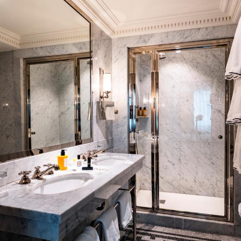 Hôtel de Berri Champs-Élysées, a Luxury Collection Hotel - Deluxe, Guest room, 1 king - 7