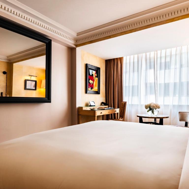Hôtel de Berri Champs-Élysées, a Luxury Collection Hotel - Deluxe, Guest room, 1 king - 4