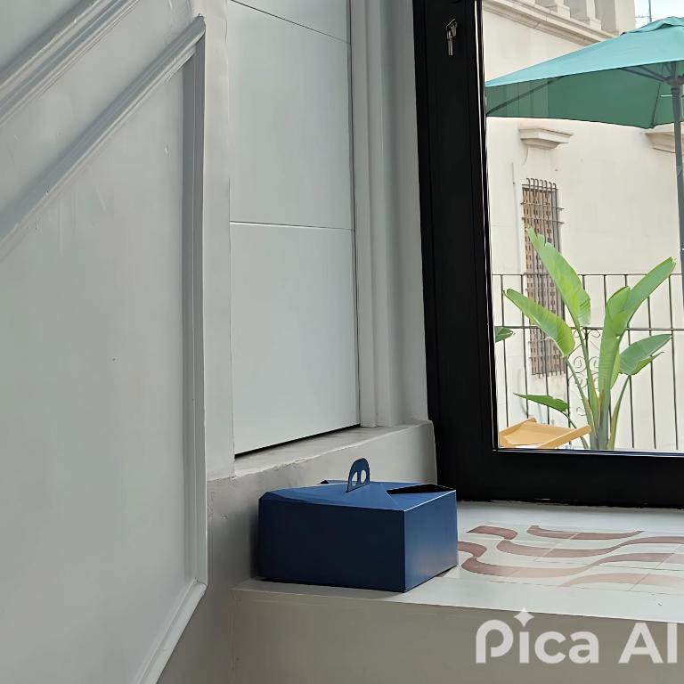 Apartment with exceptional charm in historic center of Alicante - Two-Bedroom Apartment - 5