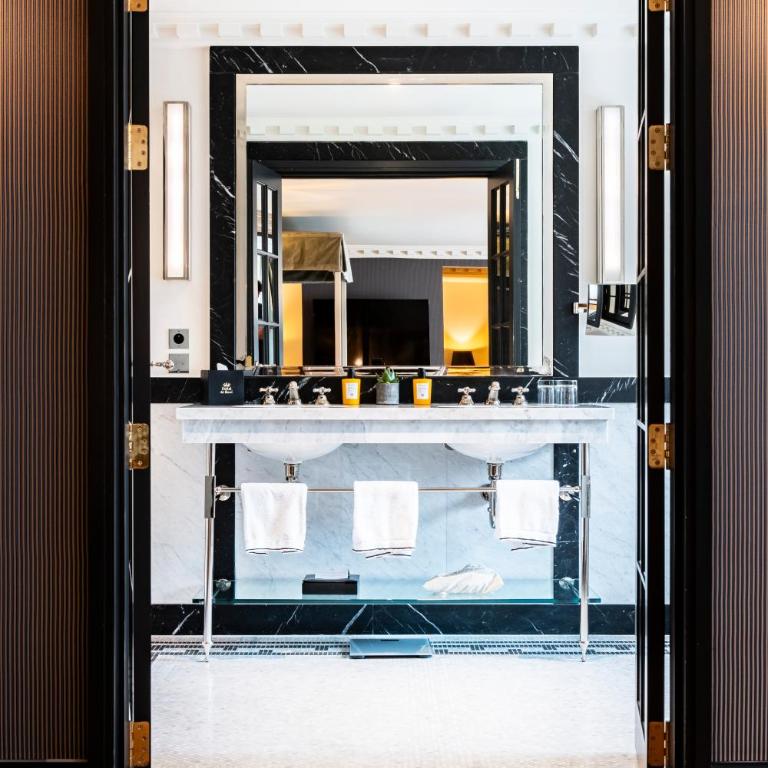 Hôtel de Berri Champs-Élysées, a Luxury Collection Hotel - Suite Lit King-Size Deluxe - 6