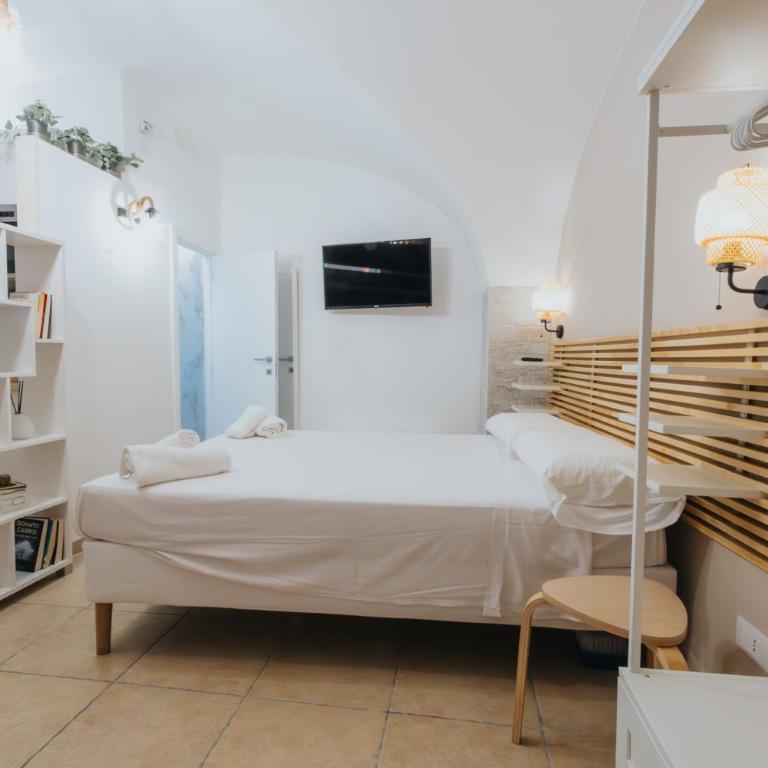 Desire Home - Appartamento Monolocale con 1 Letto Matrimoniale - 2