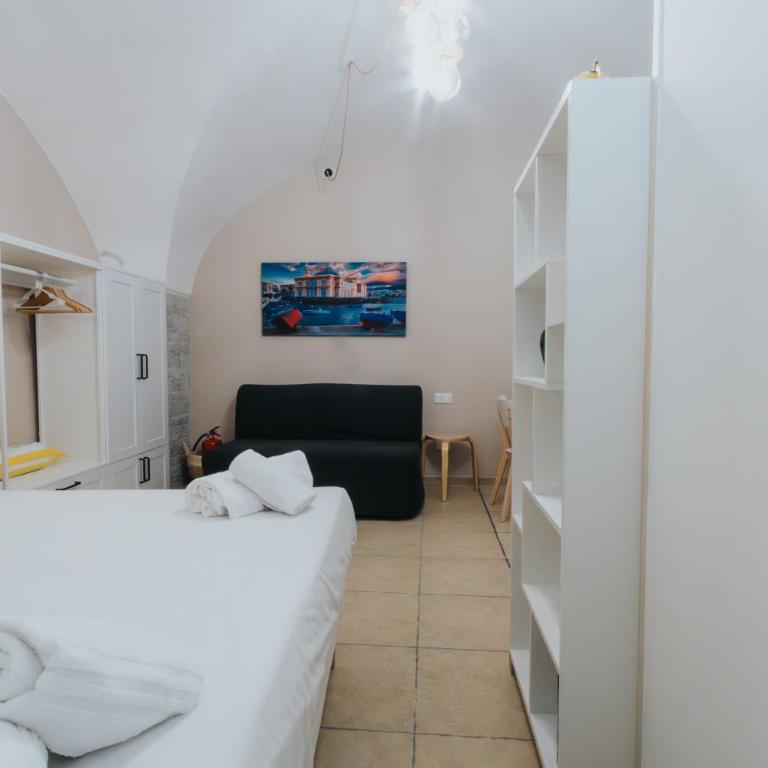 Desire Home - Appartamento Monolocale con 1 Letto Matrimoniale - 15