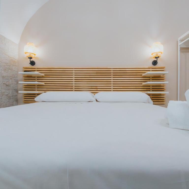 Desire Home - Appartamento Monolocale con 1 Letto Matrimoniale - 1