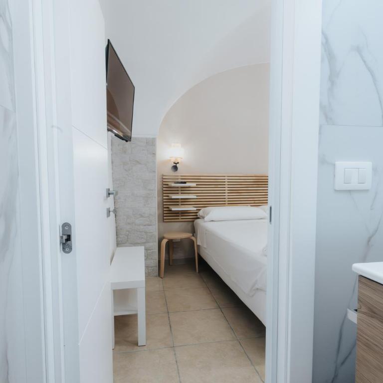 Desire Home - Appartamento Monolocale con 1 Letto Matrimoniale - 12