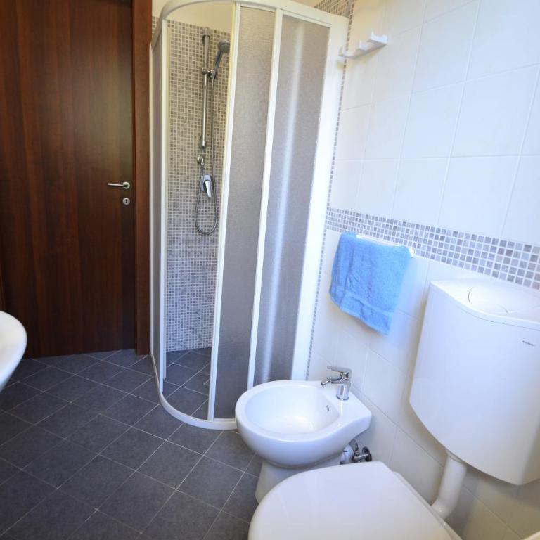 Raffaella - Two-Bedroom Villa - 21