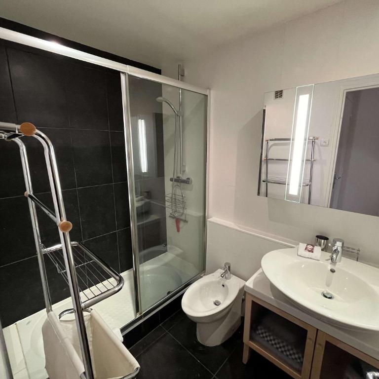 B052-Bel appartement spacieux grand balcon et garage - Apartamento - 9