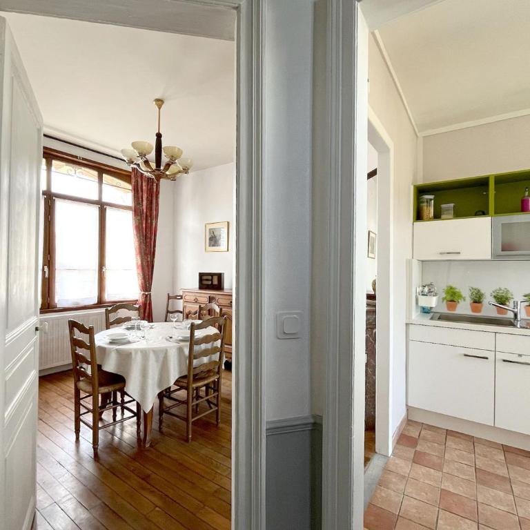 Maison meulière du 34e Sacre, à proximité du Domaine Pommery - Villa 2 Chambres - 23