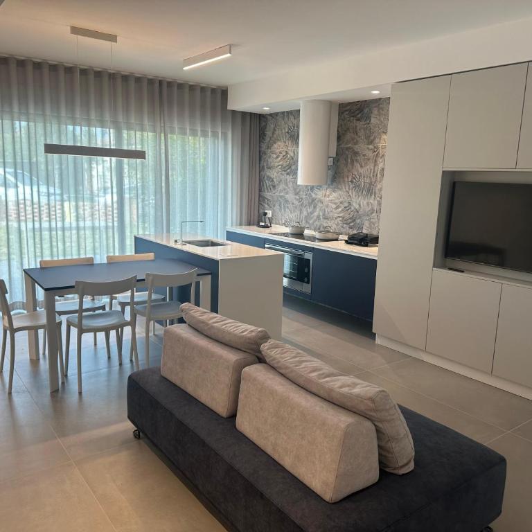 Luxury Villa Paradise beach 2025 - Agenzia Cocal - Three-Bedroom Villa - 13