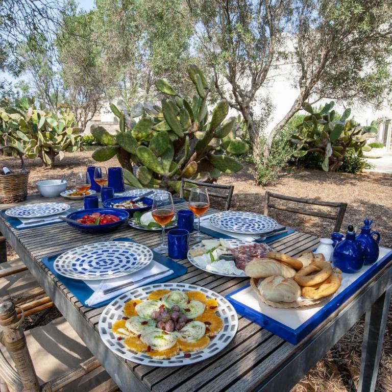 Masseria Bernardini by Symphonya Luxury Holiday Rentals - Camera King con Vista Giardino - 17