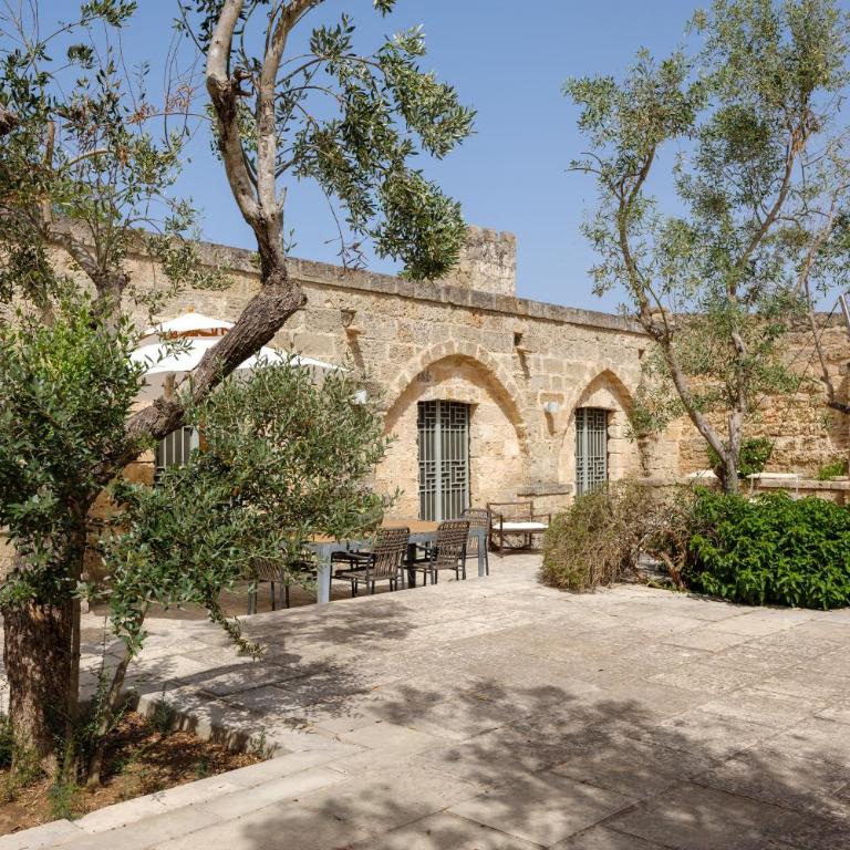 Masseria Bernardini by Symphonya Luxury Holiday Rentals - Camera King con Vista Giardino - 18