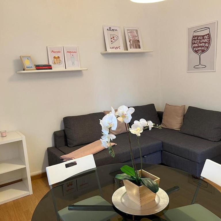 Politecnico - WiFi - Posto Auto Gratis by RD Domus - Appartamento con 1 Camera da Letto - 3