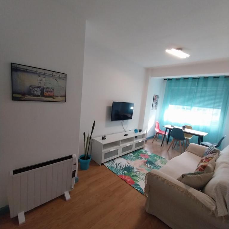 Actualizado 2024, Casco Vello 7 minutos, Wifi - Apartamento de 2 dormitorios - 20