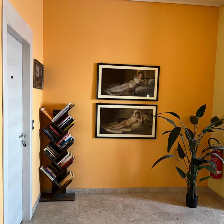 Boutique Affittacamere Attico In Centro - Camera Matrimoniale con Bagno in Comune - 10