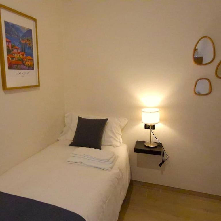 CASA LUINI - new, welcoming and modern apartment in the historic centre of Como, with 2 bedrooms and 1 complete bathroom and a fully equipped kitchen - Appartamento con 2 Camere da Letto - 22