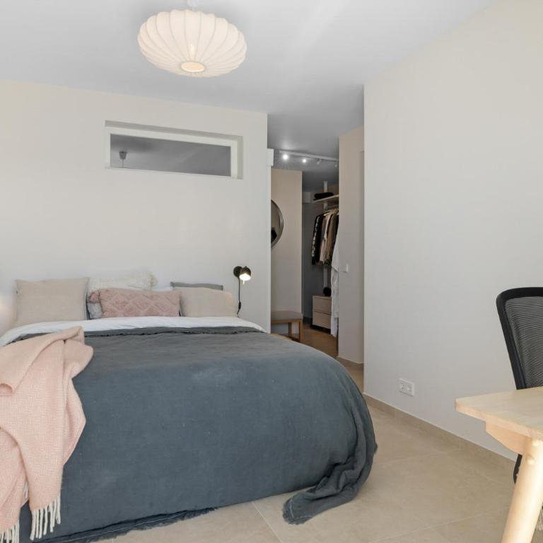 Bermeja Beach Ref #54 - Three-Bedroom Apartment with Ocean View - 2