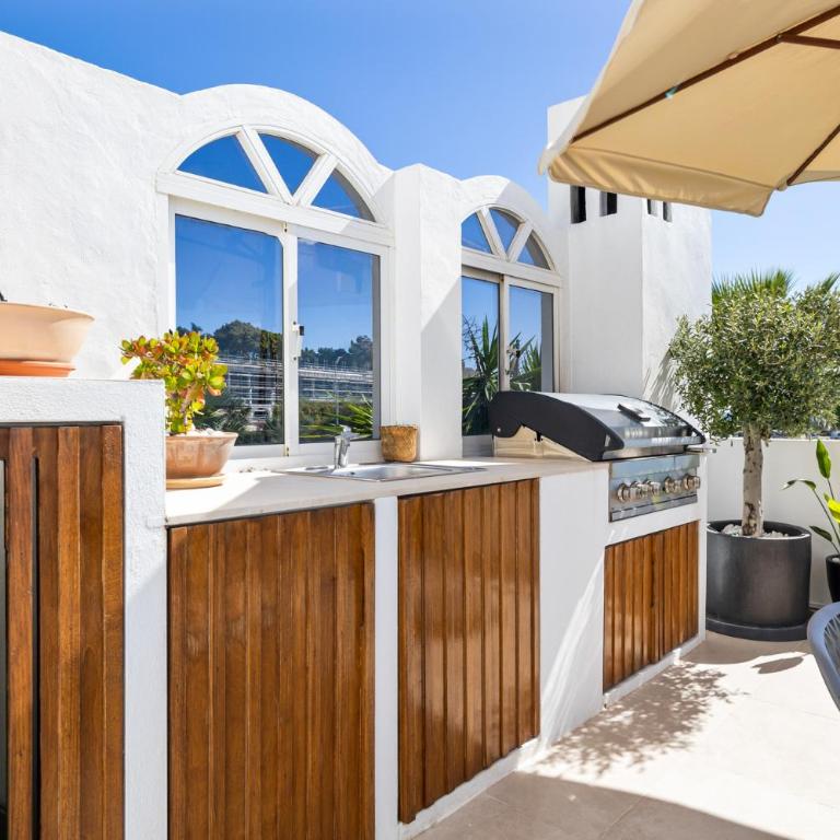 Bermeja Beach Ref #54 - Three-Bedroom Apartment with Ocean View - 30
