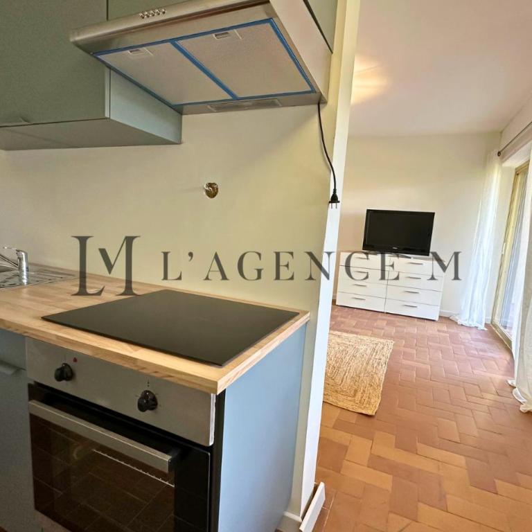 Lugaro - Appartement rénové avec clim, terrasse, parking et vue citadelle Calvi - Appartement 1 Chambre - 8
