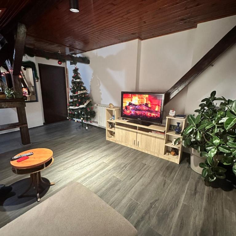 Sky Rooftop 100 sqm Big Apartment - Two-Bedroom Apartment - 15