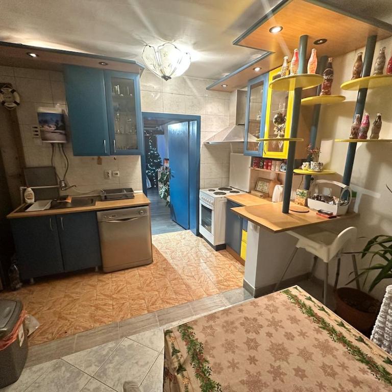 Sky Rooftop 100 sqm Big Apartment - Two-Bedroom Apartment - 29