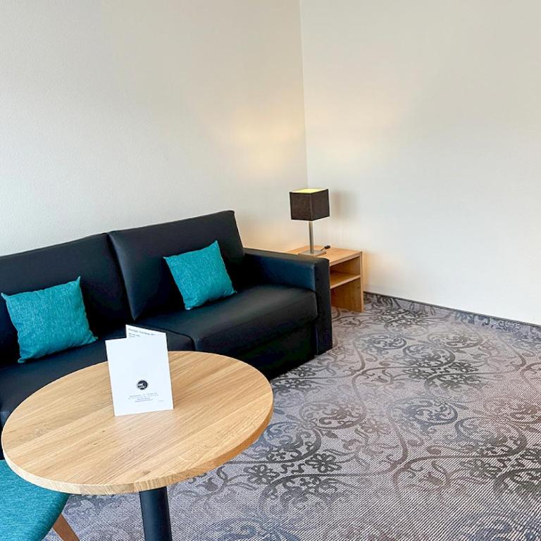 Central Sporthotel Davos - Suite mit zwei Schlafzimmern und Balkon - 3