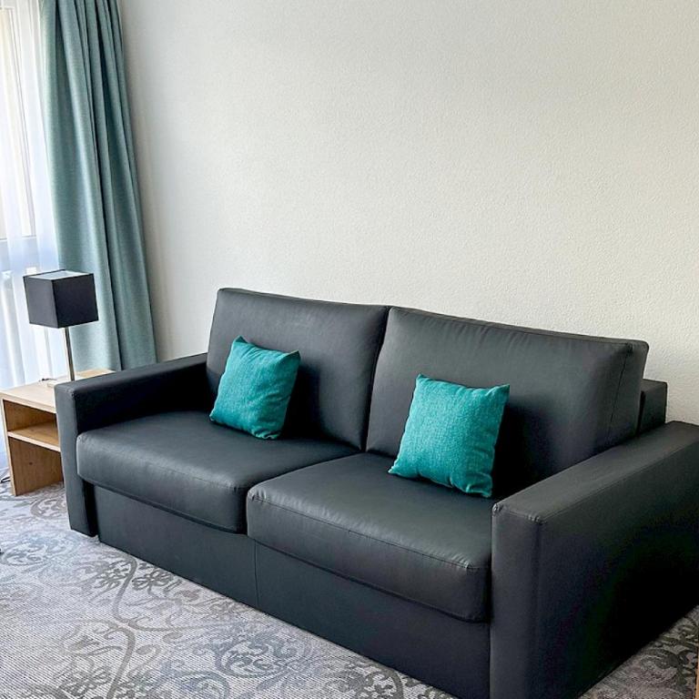 Central Sporthotel Davos - Suite mit zwei Schlafzimmern und Balkon - 4