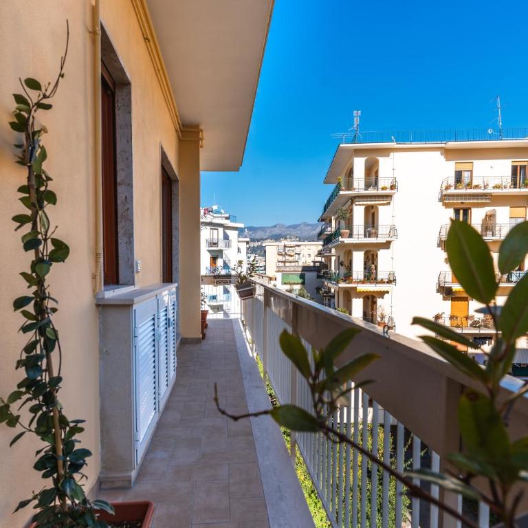 Sorrento Central Flats - Appartamento con 2 Camere da Letto - Dependance - 22