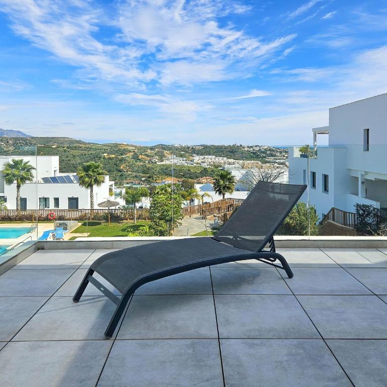 2nd floor Large Terrace & Pool views Casa Banderas - Apartamento Deluxe de 3 dormitorios - 27