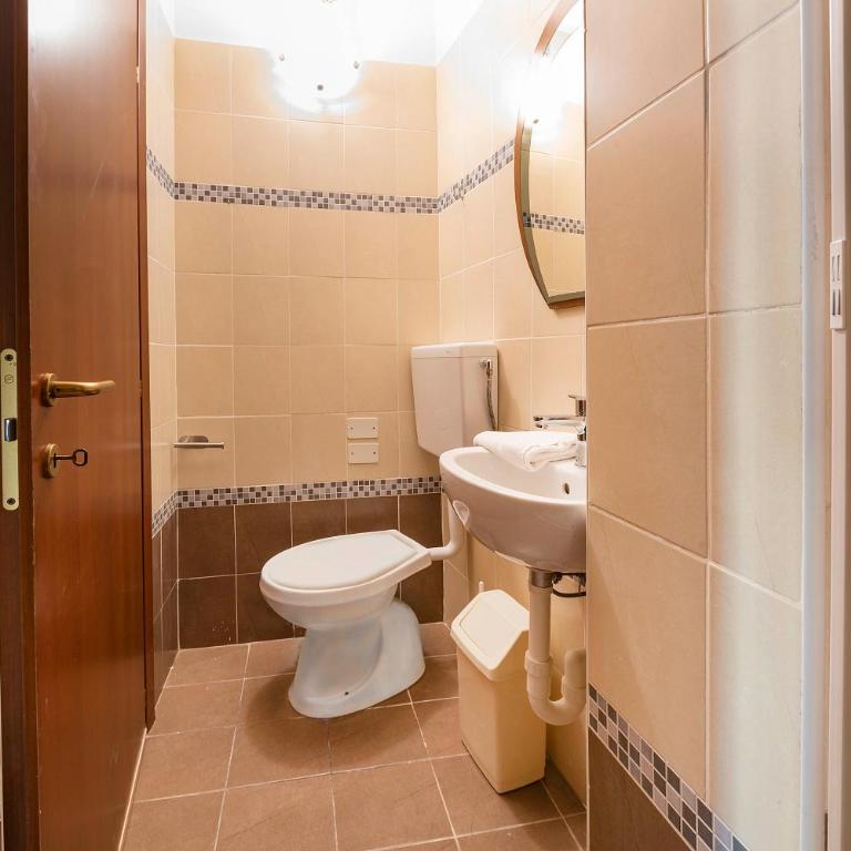 Italianflat - University rooms - Camera Matrimoniale con Bagno in Comune - 7