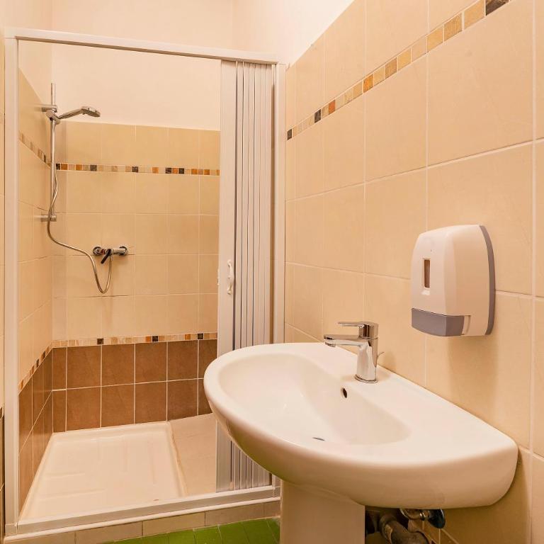 Italianflat - University rooms - Camera Matrimoniale con Bagno in Comune - 30