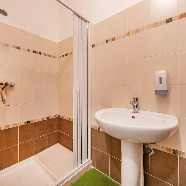Italianflat - University rooms - Camera Matrimoniale con Bagno in Comune - 20