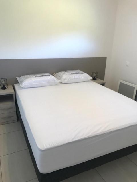 AGENCE JF IMMO - Apt 4 pers climatisation piscine et parking 300 m plages V0775 - Appartement 1 Chambre - 39