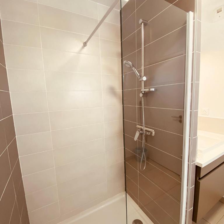 AGENCE JF IMMO - Apt 4 pers climatisation piscine et parking 300 m plages V0775 - Appartement 1 Chambre - 44
