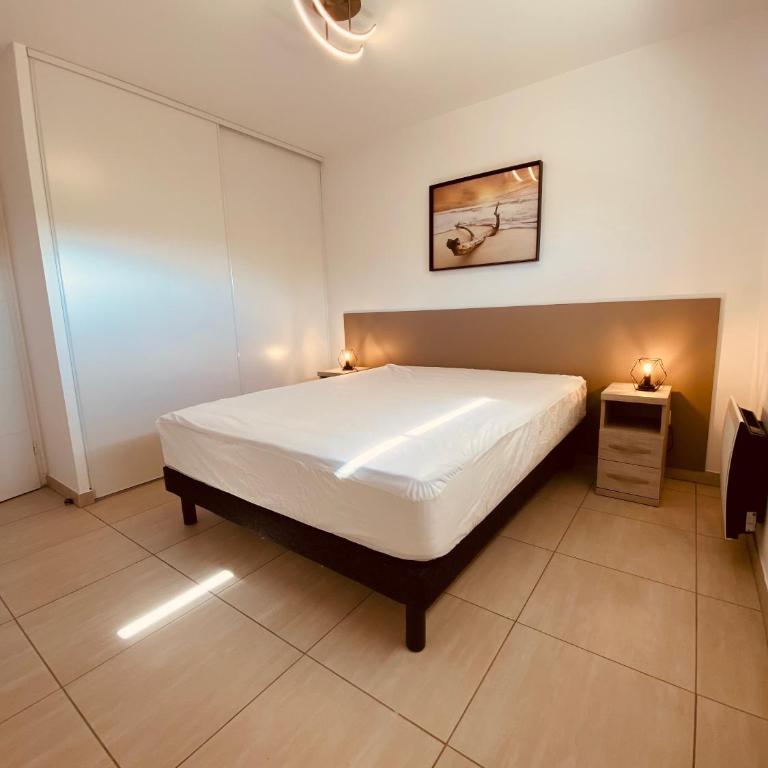 AGENCE JF IMMO - Apt 4 pers climatisation piscine et parking 300 m plages V0775 - Appartement 1 Chambre - 46