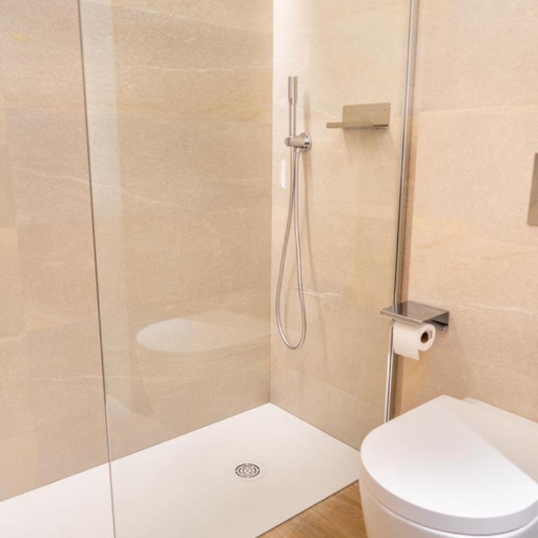 Caledonian - Habitación Doble con balcón - 7