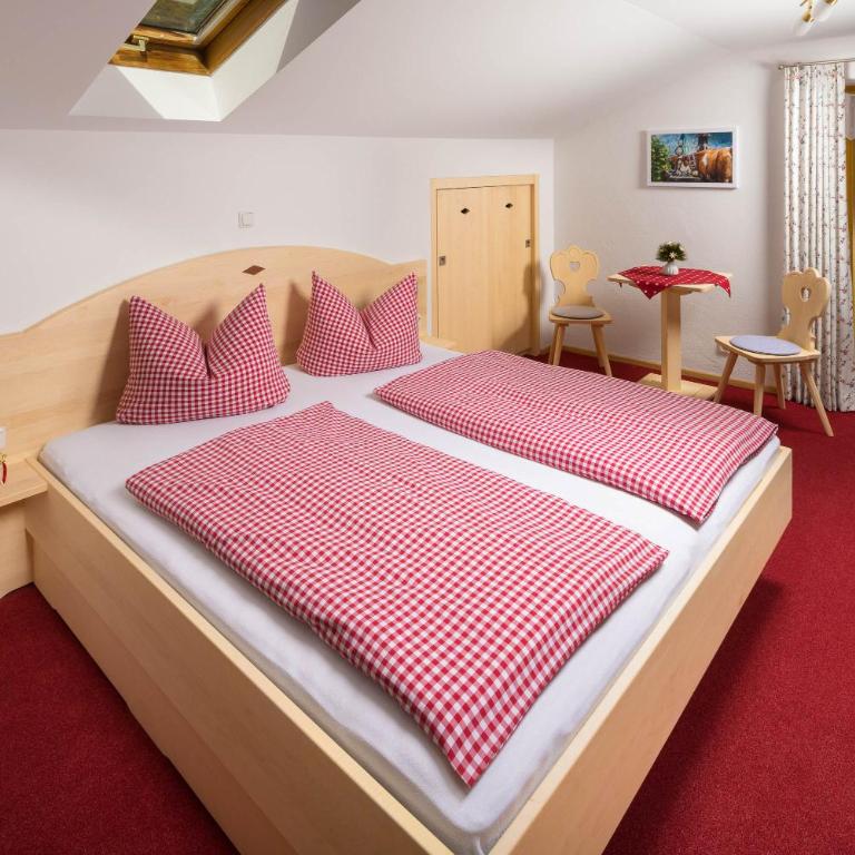 Ferienwohnung Triembachhof - Apartment mit Balkon - 1
