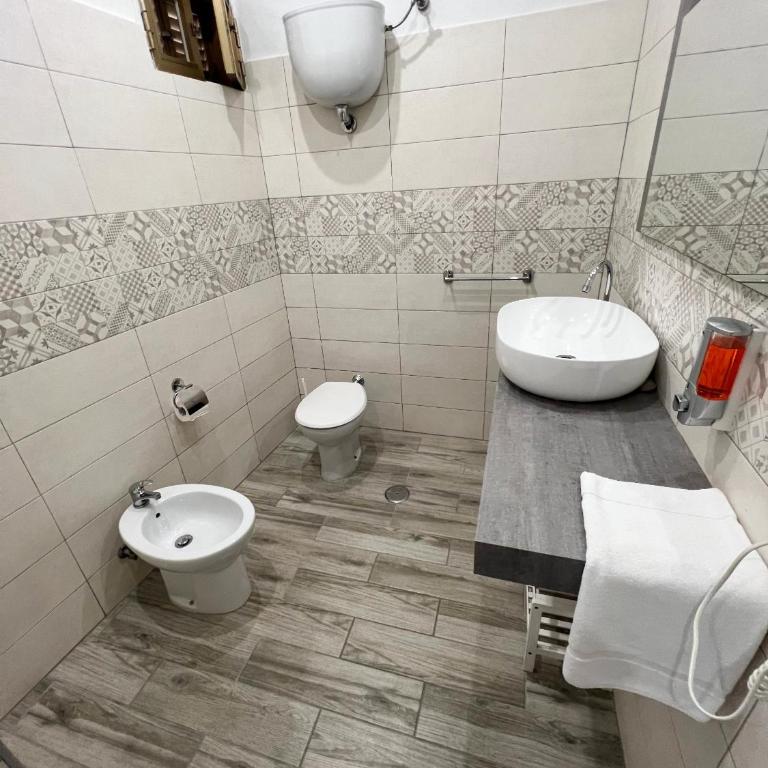 Camere Dieci Maggio - Camera Matrimoniale Standard - 6