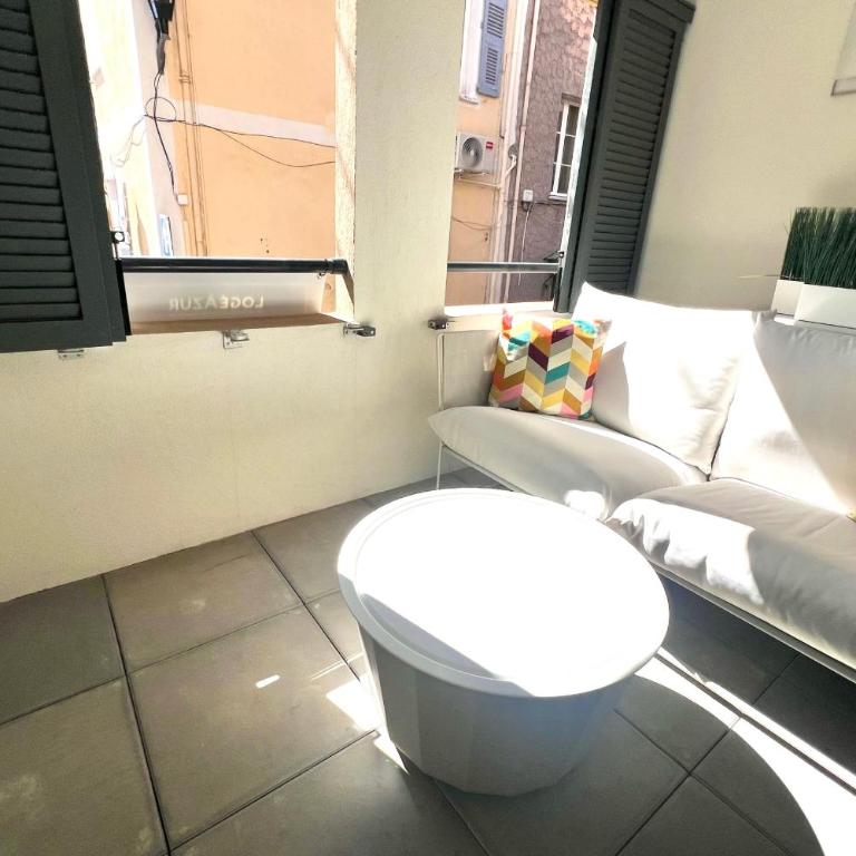 Golfe Juan - 2 personnes - Face au Vieux Port - Appartement - 7