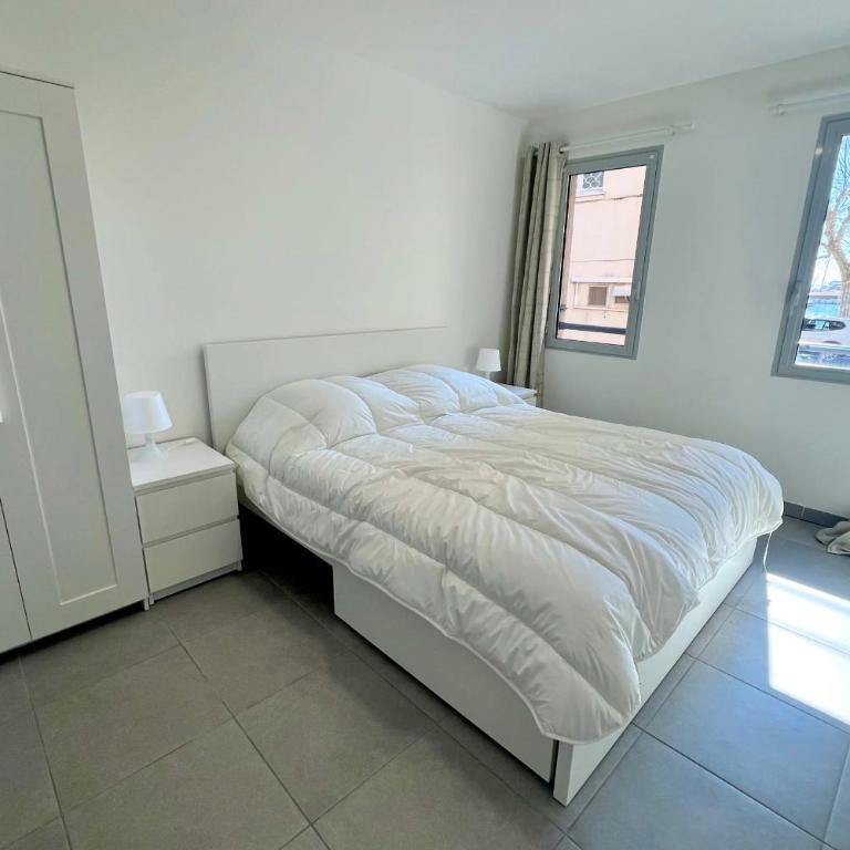 Golfe Juan - 2 personnes - Face au Vieux Port - Appartement - 10